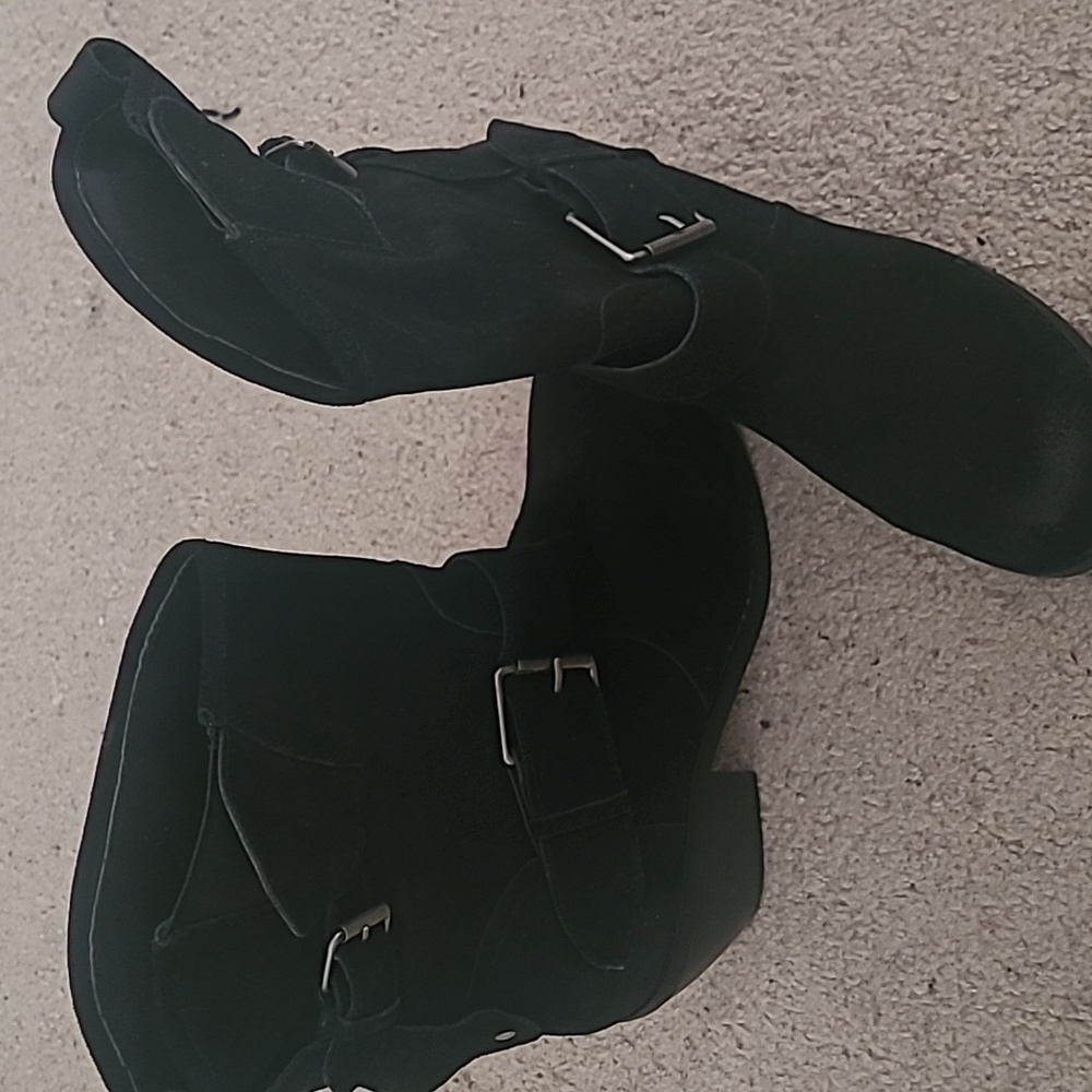 Moto style boots